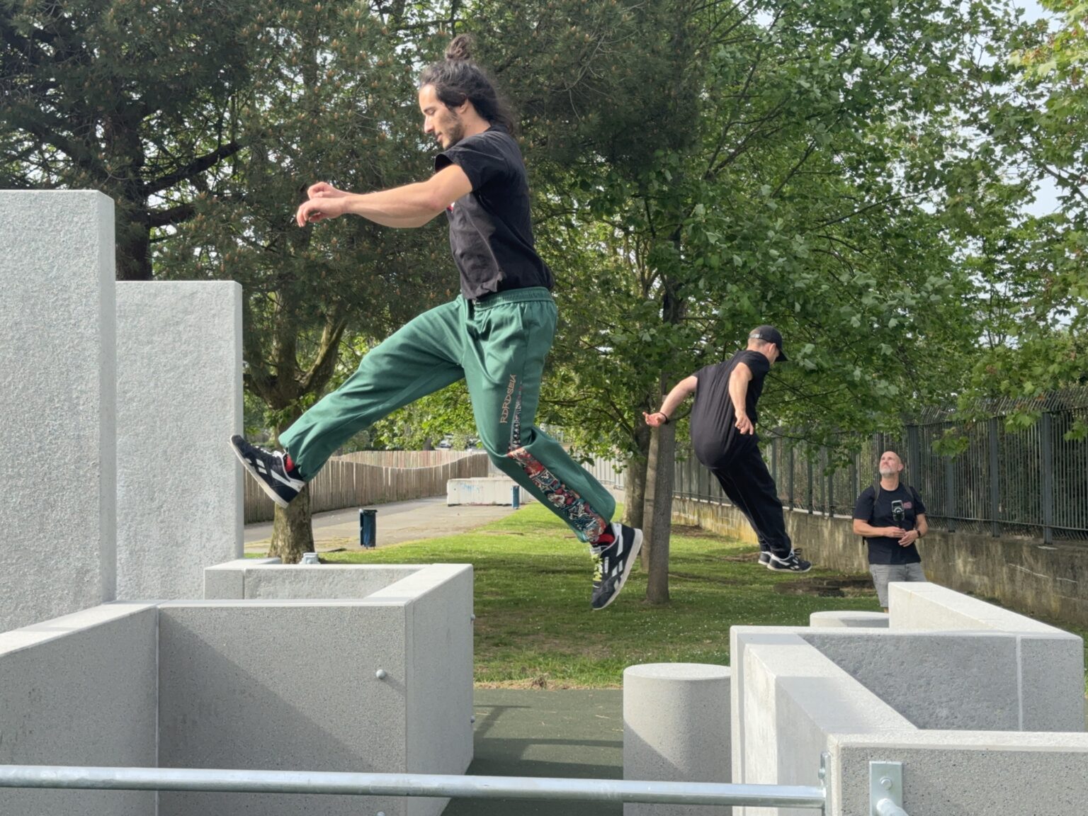 Getxo Kirolak inaugura un circuito de parkour en el parque deportivo de Fadura